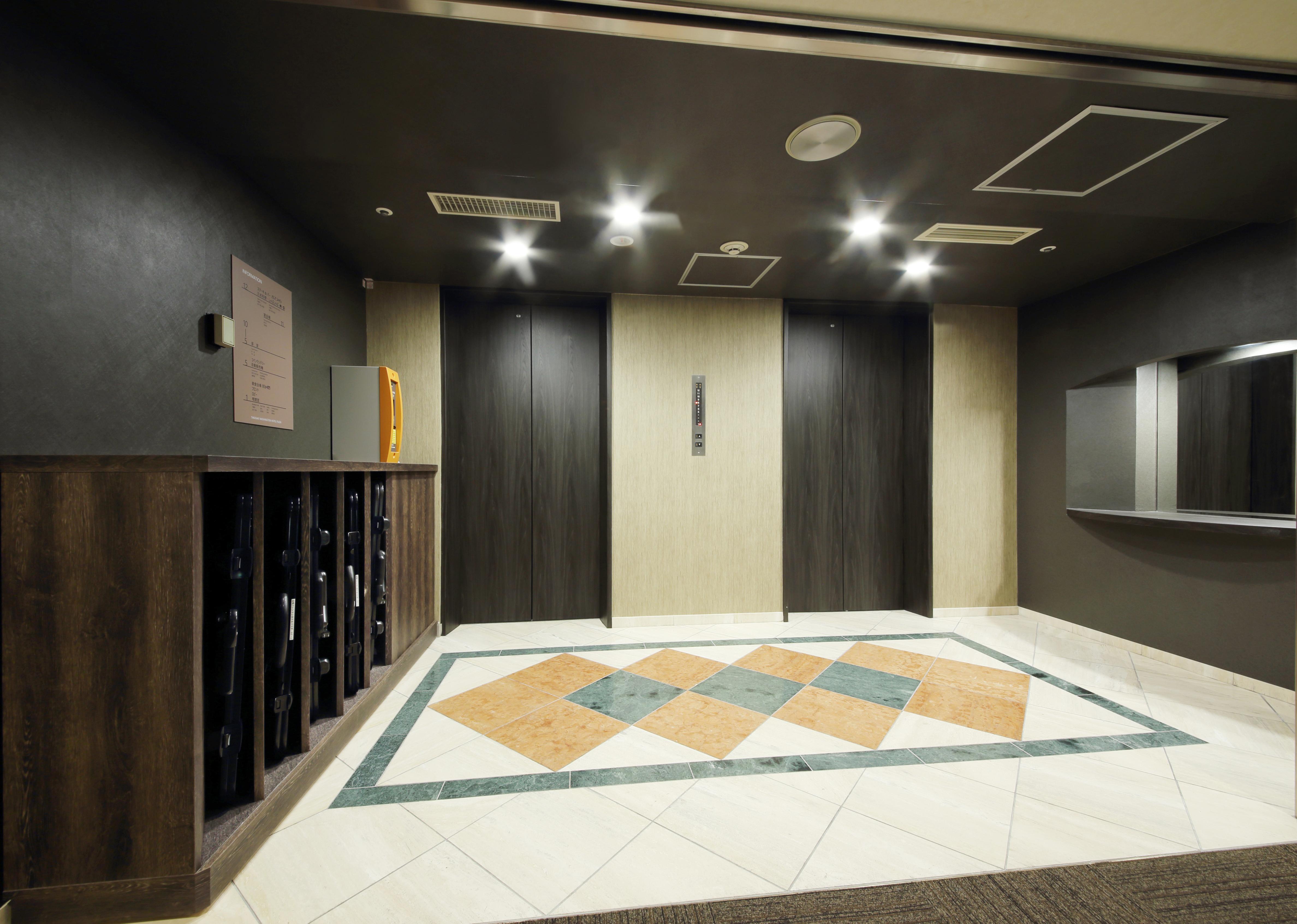 客室エレベーターホール