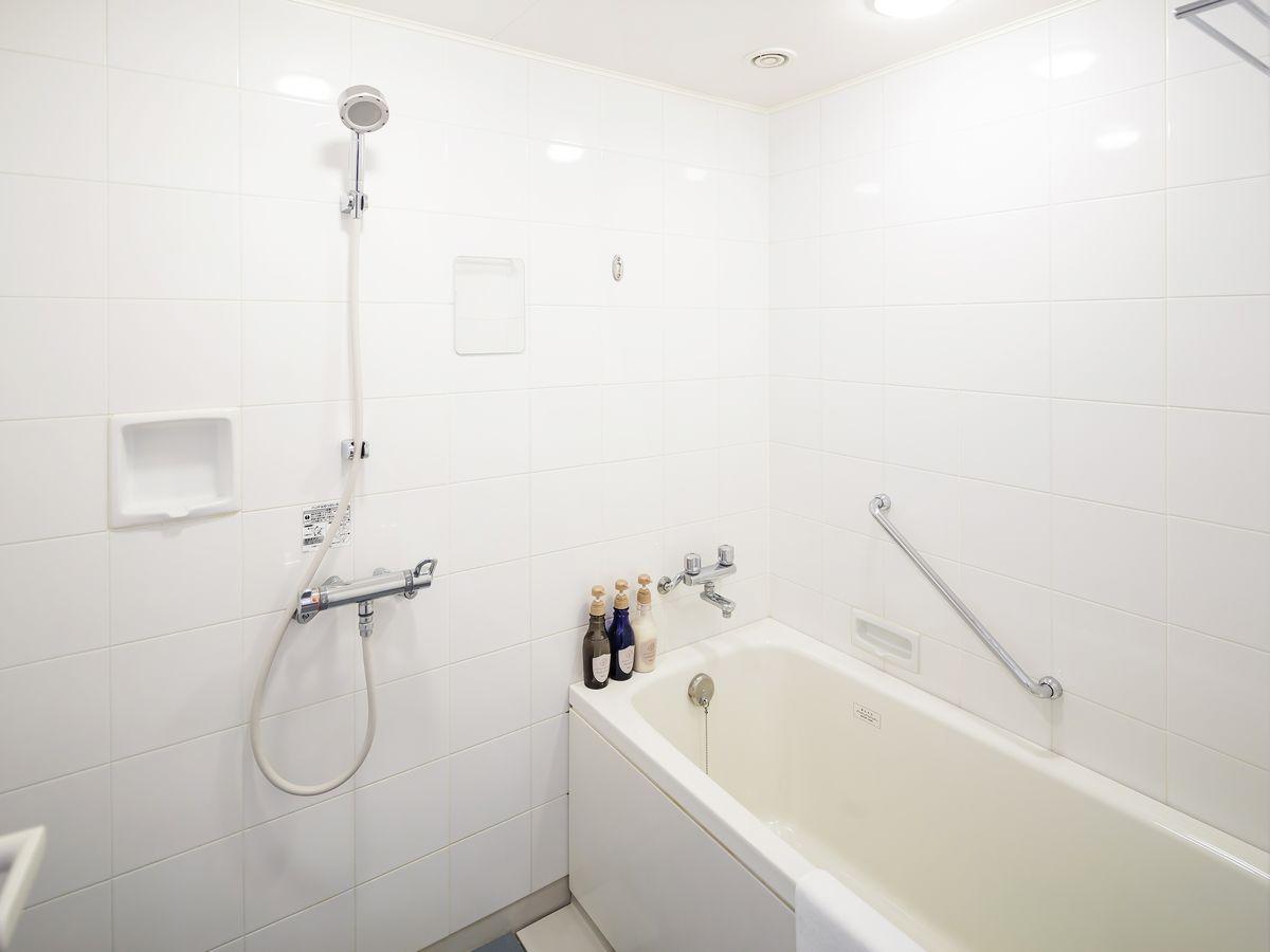 バスルーム(デラックスツイン キャッスルビュー)