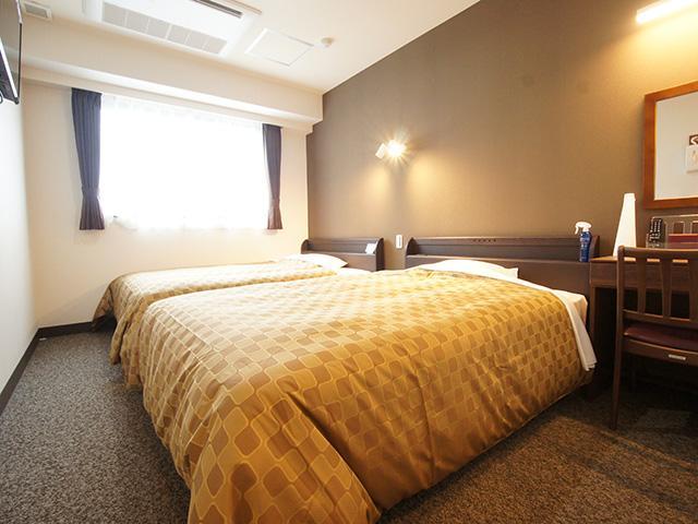 ツインルームD【140cmベッド×２台】
