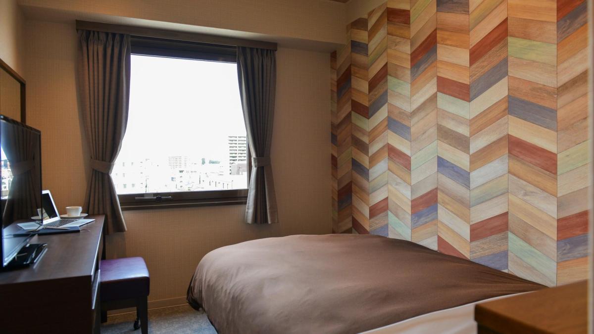 〈客室〉リニューアルシングルルーム